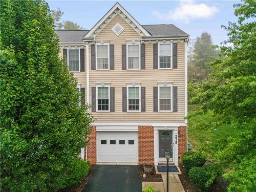 215 Persimmon Ln, Canonsburg, PA, 15317-4978 | Card Image