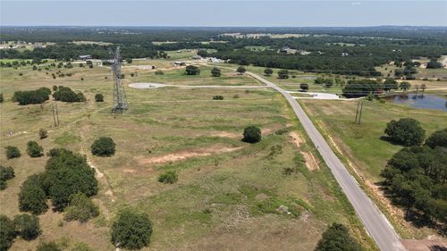 285 Rolling Ranch Blvd, Alvord, TX, 76225-1516 | Card Image
