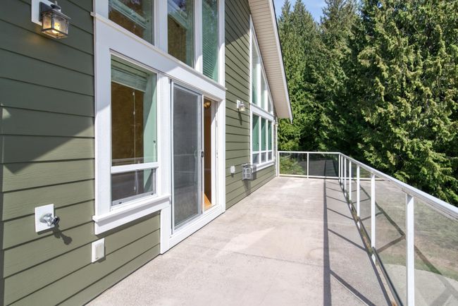 758 Highland Road, House other with 3 bedrooms, 2 bathrooms and 4 parking in Gibsons BC | Image 11