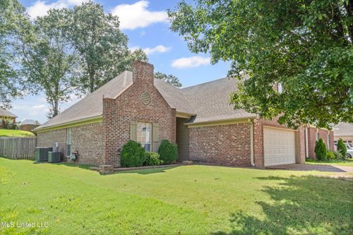 4909 Graham Lake Drive, Olive Branch, MS, 38654 | Card Image