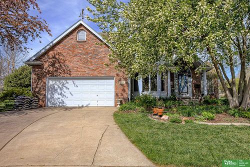 17616 Ventana Cir, Omaha, NE, 68136-1952 | Card Image