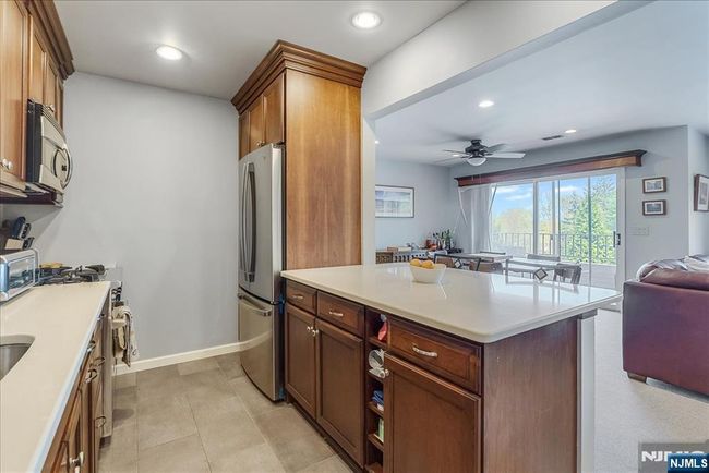 APT-37 - 50-37 W Lindsley Rd, Condo with 2 bedrooms, 2 bathrooms and null parking in Cedar Grove NJ | Image 9