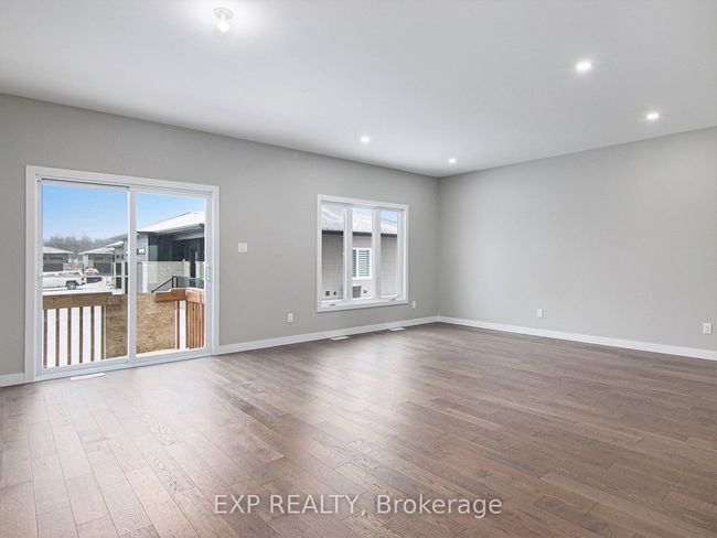 56 Mayer St, House other with 3 bedrooms, 2 bathrooms and 2 parking in Limoges ON | Image 8