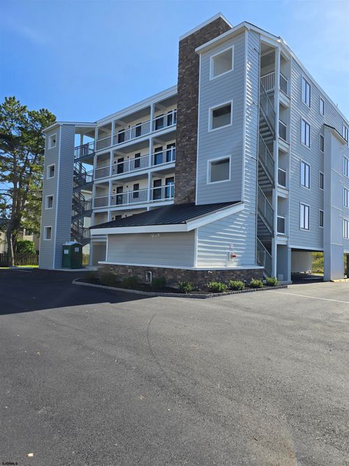 15-321 S 6th Street, Brigantine, PA, 19063 | Card Image