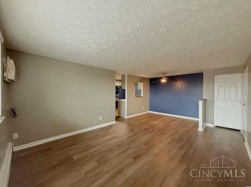 4117 N Bend Rd, Cincinnati, OH, 45211 | Card Image