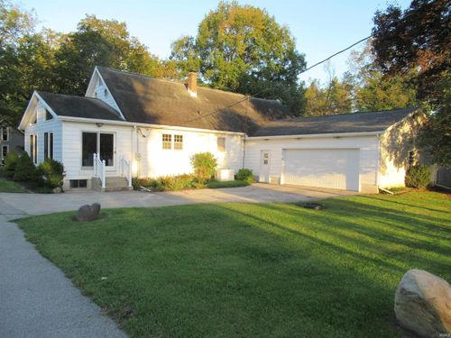 108 N Jefferson St, South Whitley, IN, 46787-1058 | Card Image