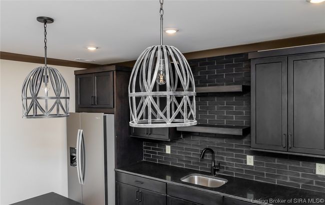 5560 Old Vincennes Rd, Home with 4 bedrooms, 4 bathrooms and null parking in Floyds Knobs IN | Image 86