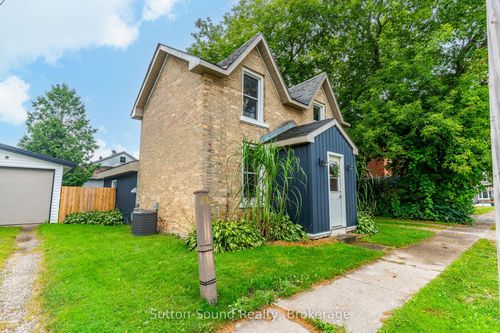 17 Crawford St, Chatsworth, ON, N0H1G0 | Card Image