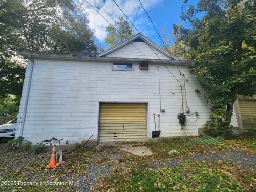 119 Spring St, Scranton, PA, 18508-2062 | Card Image