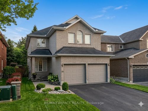 20 Remembrance Cres, Ottawa, ON, K1G6N4 | Card Image