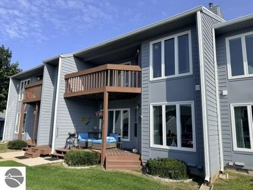 54-403 W Lake St, Tawas City, MI, 48763-9365 | Card Image