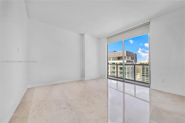 APT-4307 - 1060 Brickell Ave, Condo with 3 bedrooms, 3 bathrooms and null parking in Miami FL | Image 11