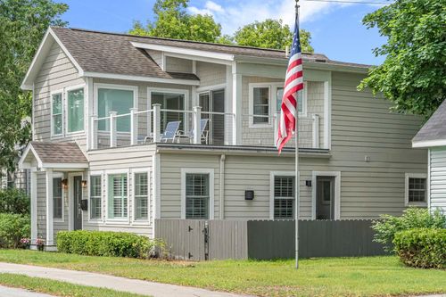 509 N Cedar St, Traverse City, MI, 49684-1439 | Card Image