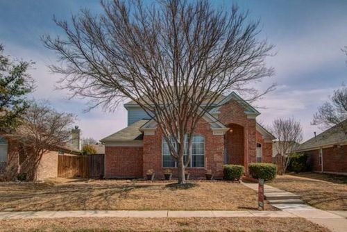 6908 Chateau Dr, Frisco, TX, 75035-6197 | Card Image