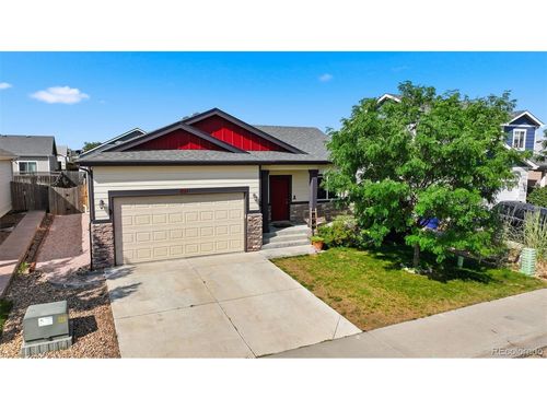 821 Village Dr, Milliken, CO, 80543-3132 | Card Image