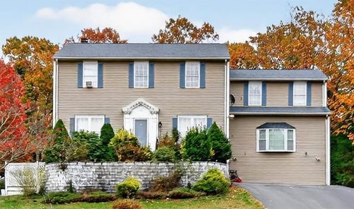 14 Audubon Ln, Hope, RI, 02831-1627 | Card Image