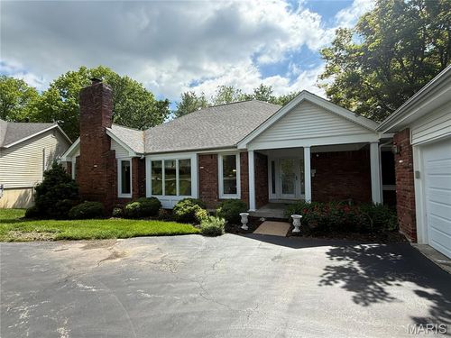 605 Aspen Ridge Ct, Chesterfield, MO, 63017-5716 | Card Image