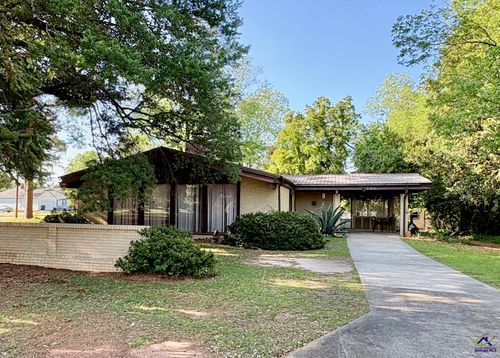 700 Forrest Dr, Fort Valley, GA, 31030-3595 | Card Image