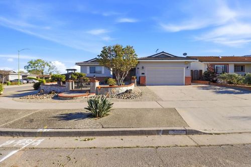5717 Condor Cir, San Jose, CA, 95118-3326 | Card Image