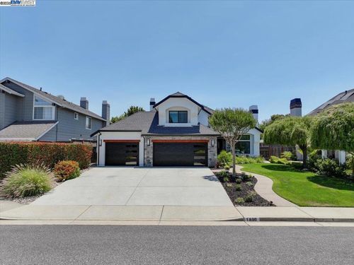 1890 Conte Way, Morgan Hill, CA, 95037-7220 | Card Image
