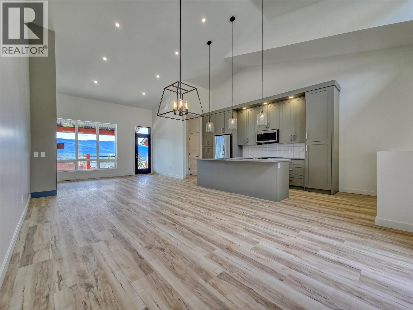 Residential in Fairmont Hot Springs 3