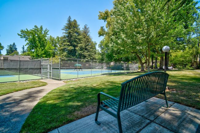 10 Adelphi Ct, Townhouse with 2 bedrooms, 3 bathrooms and null parking in Sacramento CA | Image 28