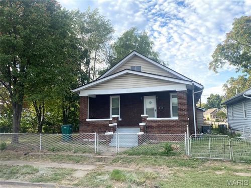 1907 Rhodes St, Madison, IL, 62060-1355 | Card Image
