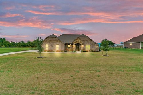 217 Maverick Ct, Granbury, TX, 76049-1492 | Card Image