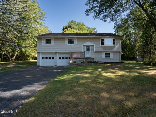 10 Woodhall Ln, Clifton Park, NY, 12065-6021 | Card Image
