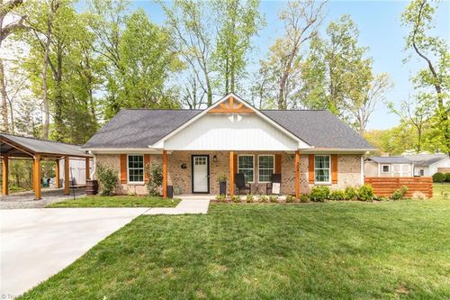 704 Archdale Dr, Lexington, NC, 27292-2851 | Card Image