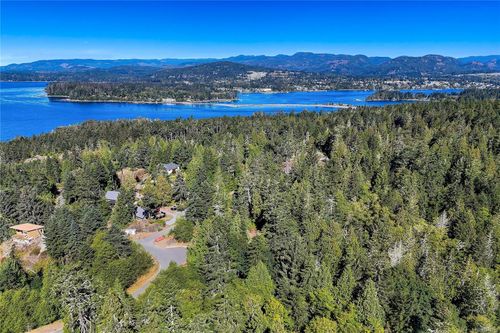 7355 Thornton Hts, Sooke, BC, V9Z1L8 | Card Image