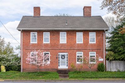 194 Hartford Avenue, House other with 5 bedrooms, 4 bathrooms and null parking in Wethersfield CT | Image 1