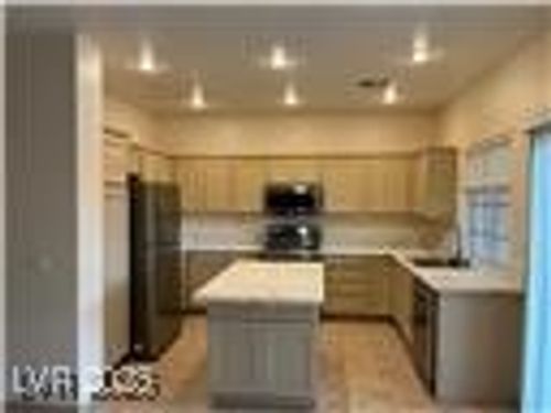 5764 Yellowcrest Ct, Las Vegas, NV, 89113-0233 | Card Image