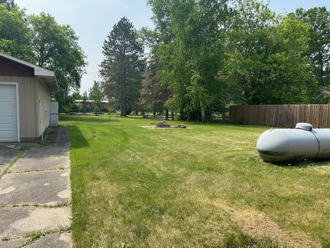 518 Main St W, House other with 3 bedrooms, 2 bathrooms and null parking in Kelliher MN | Image 25