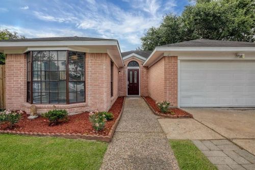10603 Zircon Ct, Houston, TX, 77099-4036 | Card Image