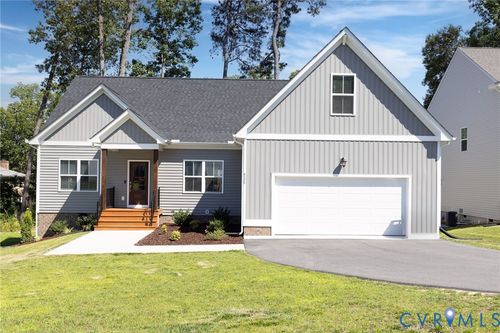 4325 Poplar Village Dr, Chester, VA, 23831-4814 | Card Image