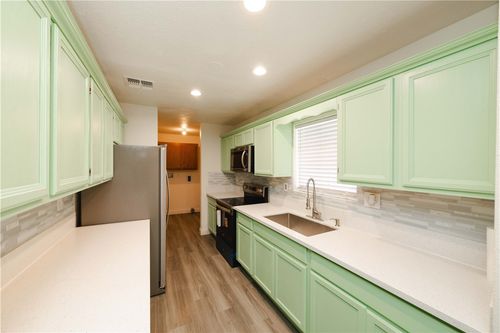 14948 N Canyon Dr, Dolan Springs, AZ, 86441-9648 | Card Image