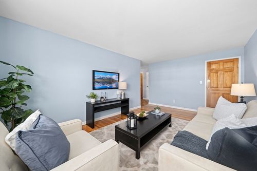 apt-5-12 Central Ave, Danvers, MA, 01923-2951 | Card Image