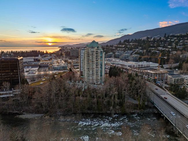 18A - 338 Taylor Way, Condo with 2 bedrooms, 2 bathrooms and 2 parking in West Vancouver BC | Image 23