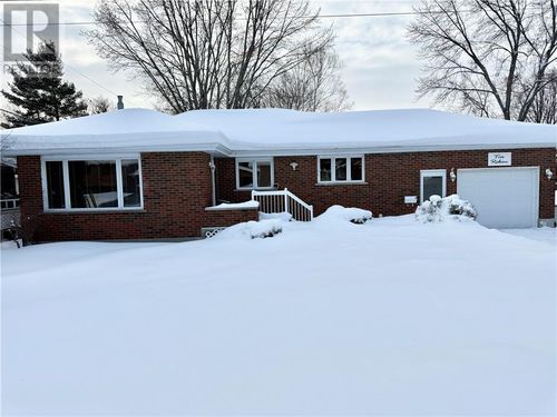 5 Rideau Ave, Coniston, ON, P0M1M0 | Card Image