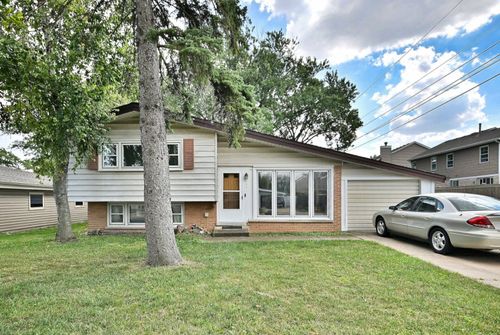 1903 Estes Ave, Des Plaines, IL, 60018-3903 | Card Image