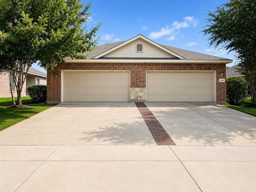 1330 Piedmont Dr, Mansfield, TX, 76063-6042 | Card Image
