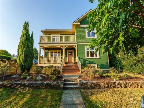 848 E 6th St, North Vancouver, BC, V7L1R7 | Card Image