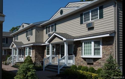 39-4-39 Park Ave, Babylon, NY, 11702-1724 | Card Image