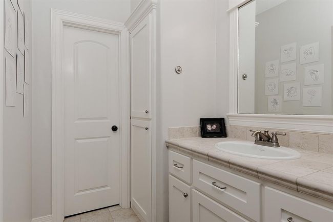 28107 Buena Way, House other with 5 bedrooms, 5 bathrooms and 7 parking in Spring TX | Image 30