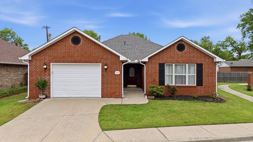 315 Savannah Park Street, Pryor, OK, 74361 | Card Image