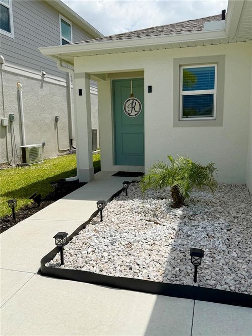 0-12119 Shortleaf Pine Trl, Fort Myers, FL, 33966 | Card Image