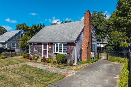 38 Harrington St, Teaticket, MA, 02536-6716 | Card Image