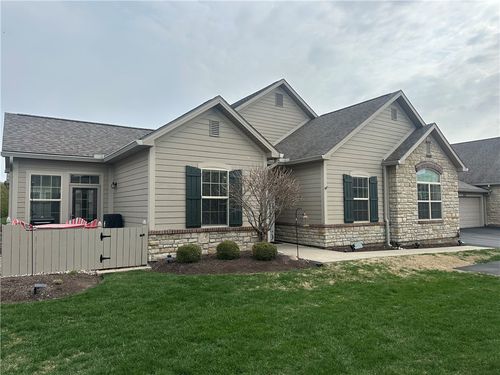 7050 Creekside Cir, Fairborn, OH, 45324-6164 | Card Image