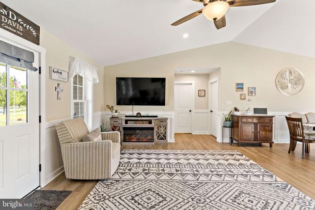 38 Dawson Farm Ln, House other with 3 bedrooms, 3 bathrooms and null parking in BERKELEY SPRINGS WV | Image 4